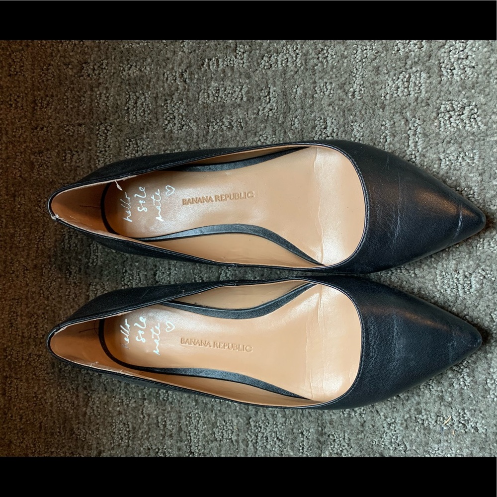 Banana republic pointed toe flats